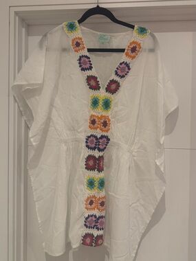 White Cotton V-Neck Tunic with Multicolor Crochet Detail